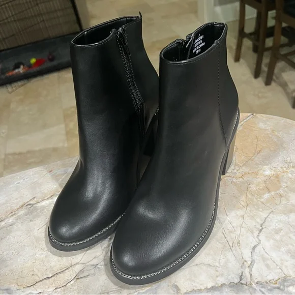 ASOS - Picture 2 of 5